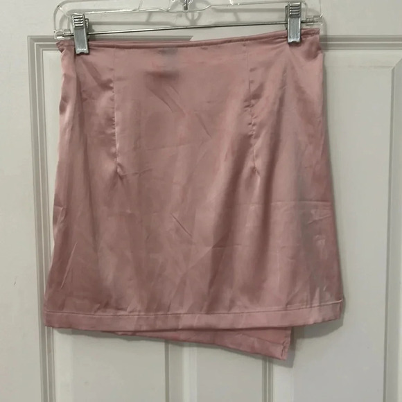 Shein Zip Side Slit Hem Satin Mini Skirt size small pink polyester - Picture 2 of 5